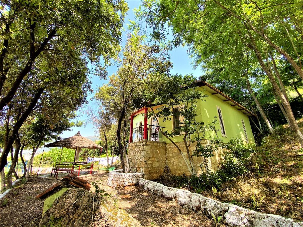 Ramo'S Green Beachside Retreat - Cozy 2 Bedroom Home Vlore Ngoại thất bức ảnh