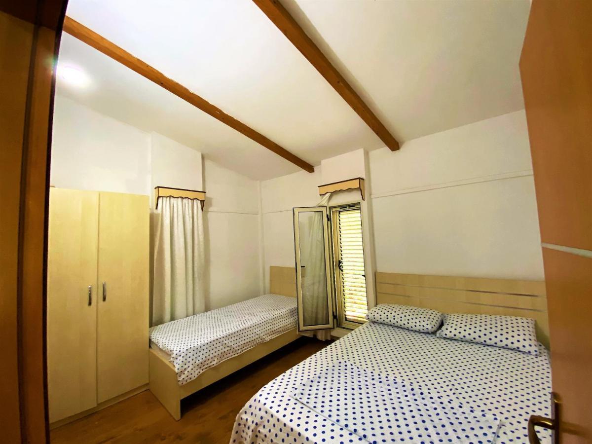 Ramo'S Green Beachside Retreat - Cozy 2 Bedroom Home Vlore Ngoại thất bức ảnh