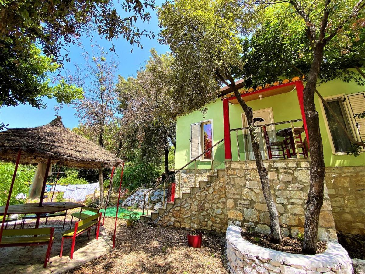 Ramo'S Green Beachside Retreat - Cozy 2 Bedroom Home Vlore Ngoại thất bức ảnh
